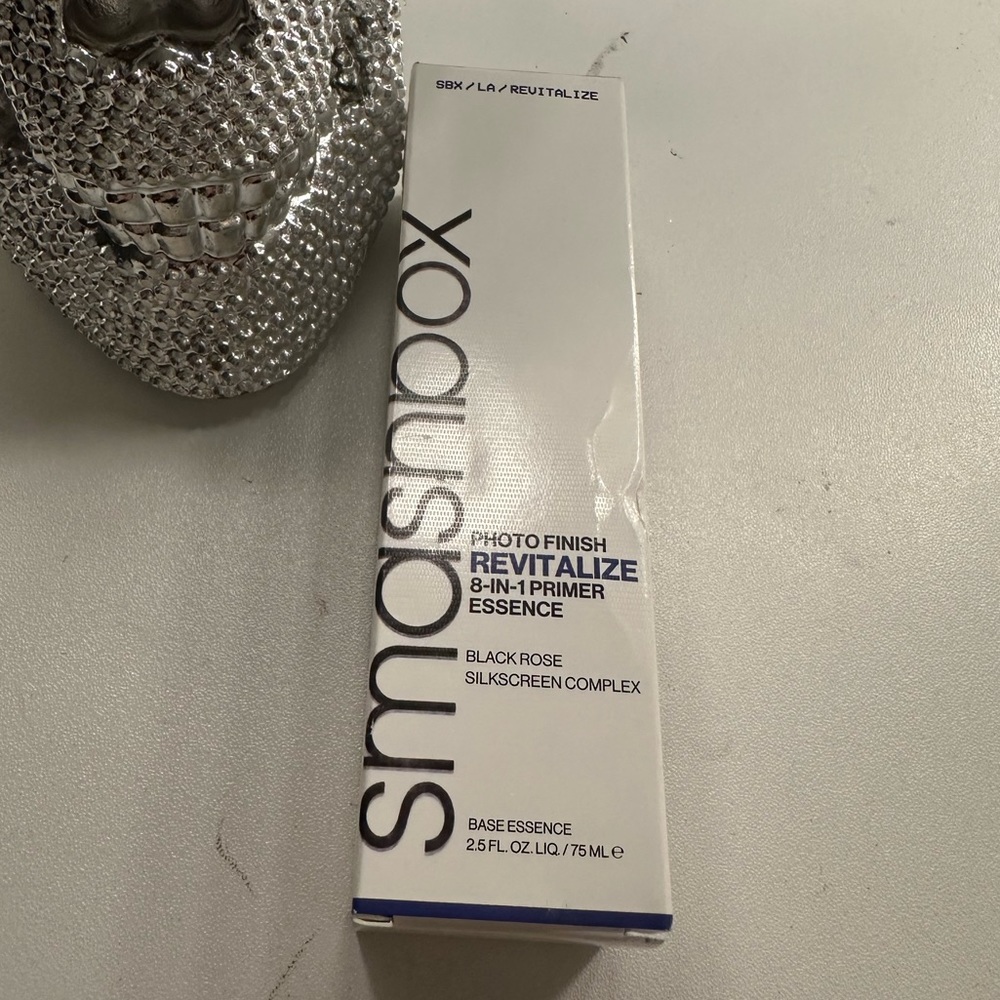 New Smashbox 8-1 revitalize primer